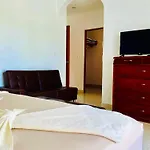 Deluxe Budget Balcony Room With Swimming Pool Air Conditioning And Parking