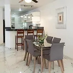 Casa Con Vista A La Marina, A Unos Pasos De La Playa