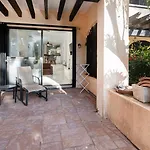 Casa Con Vista A La Marina, A Unos Pasos De La Playa
