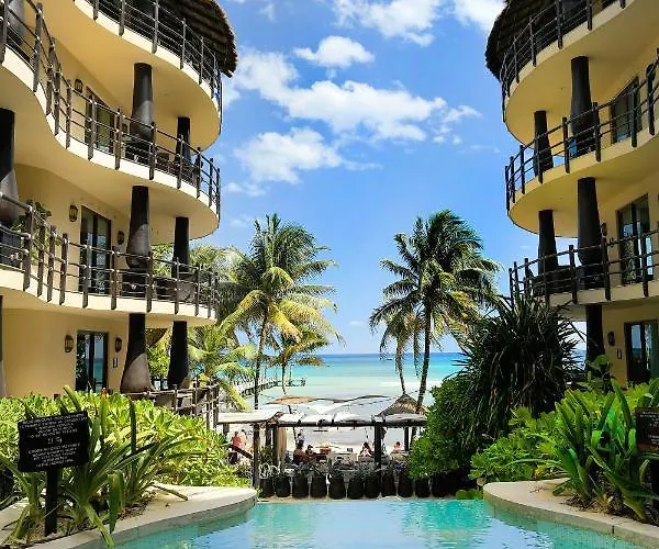 El Taj Oceanfront&Beachside Condo Hotel