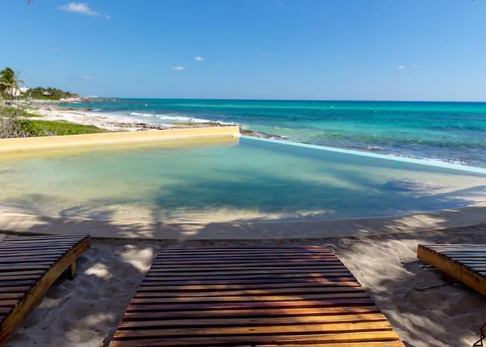 Angelina 28 Beachfront And Family Apartments - Modern And Relaxing Long Stays - 20 Min From Cancun Airport