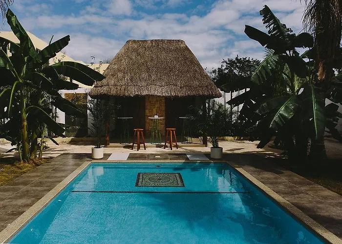 Destino Eco-Chic Boutique Hotel