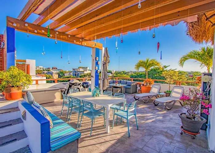 Penthouse Wayak 302 - Luxury, Private Pool, Maid Service, High End Art - At Quadra Alea