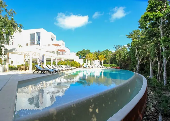 Exclusive 1 Bedroom Loft With Pool Facilites, High-Speed Internet And Free Parking In Akumal
