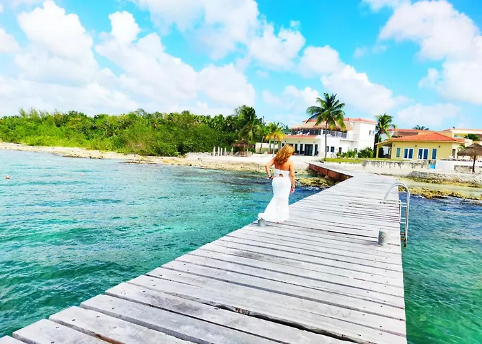 The Queen Of Cozumel Beach House -Luxury Beachfront Villa- Million Dollars View