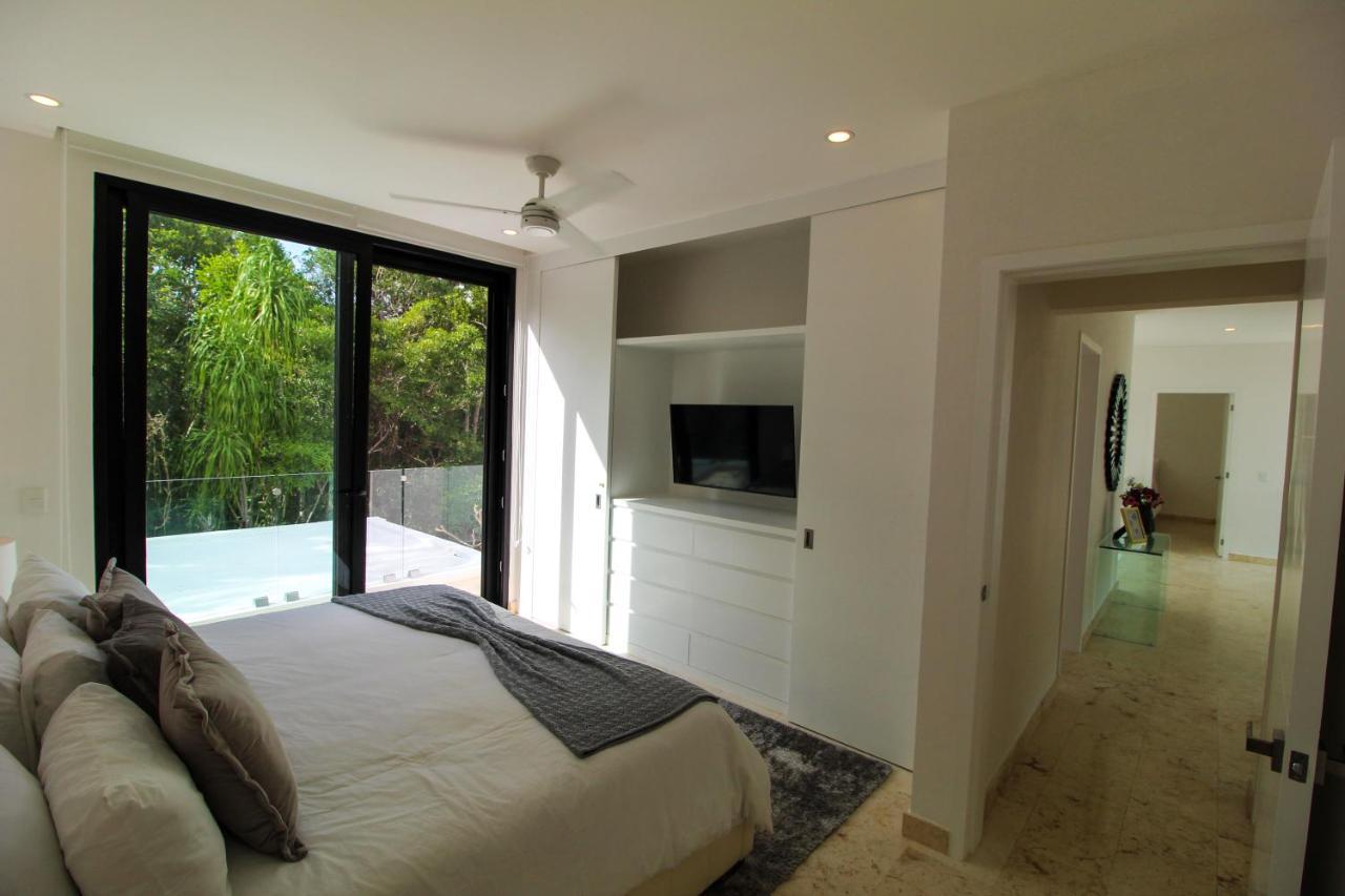 Bahia Principe Vacation - Four-bedroom House Akumal