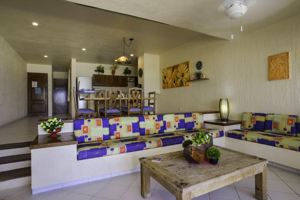Apartahotel Aquatech Derosa