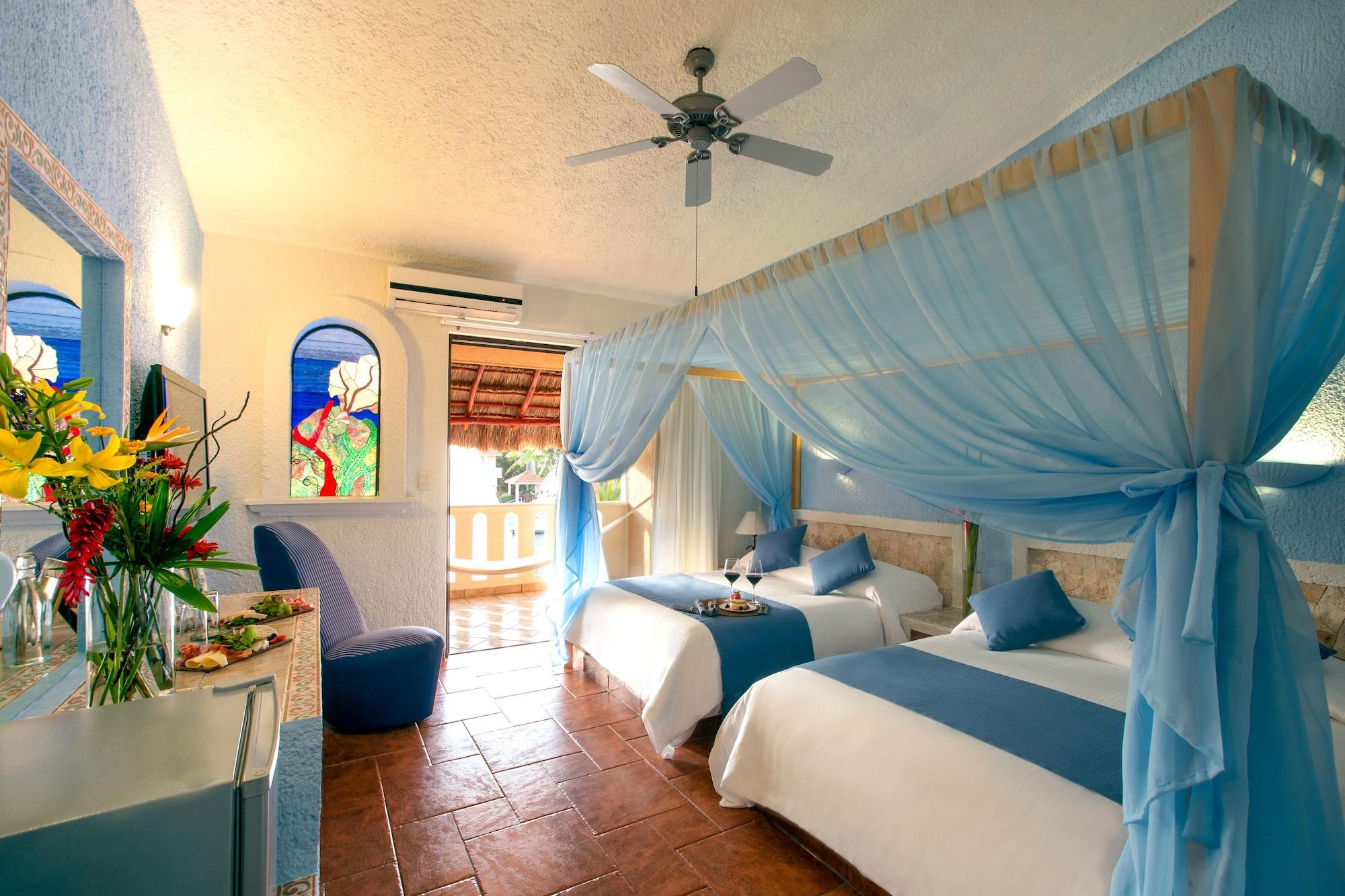Chez Waffle Hotel Puerto Aventuras