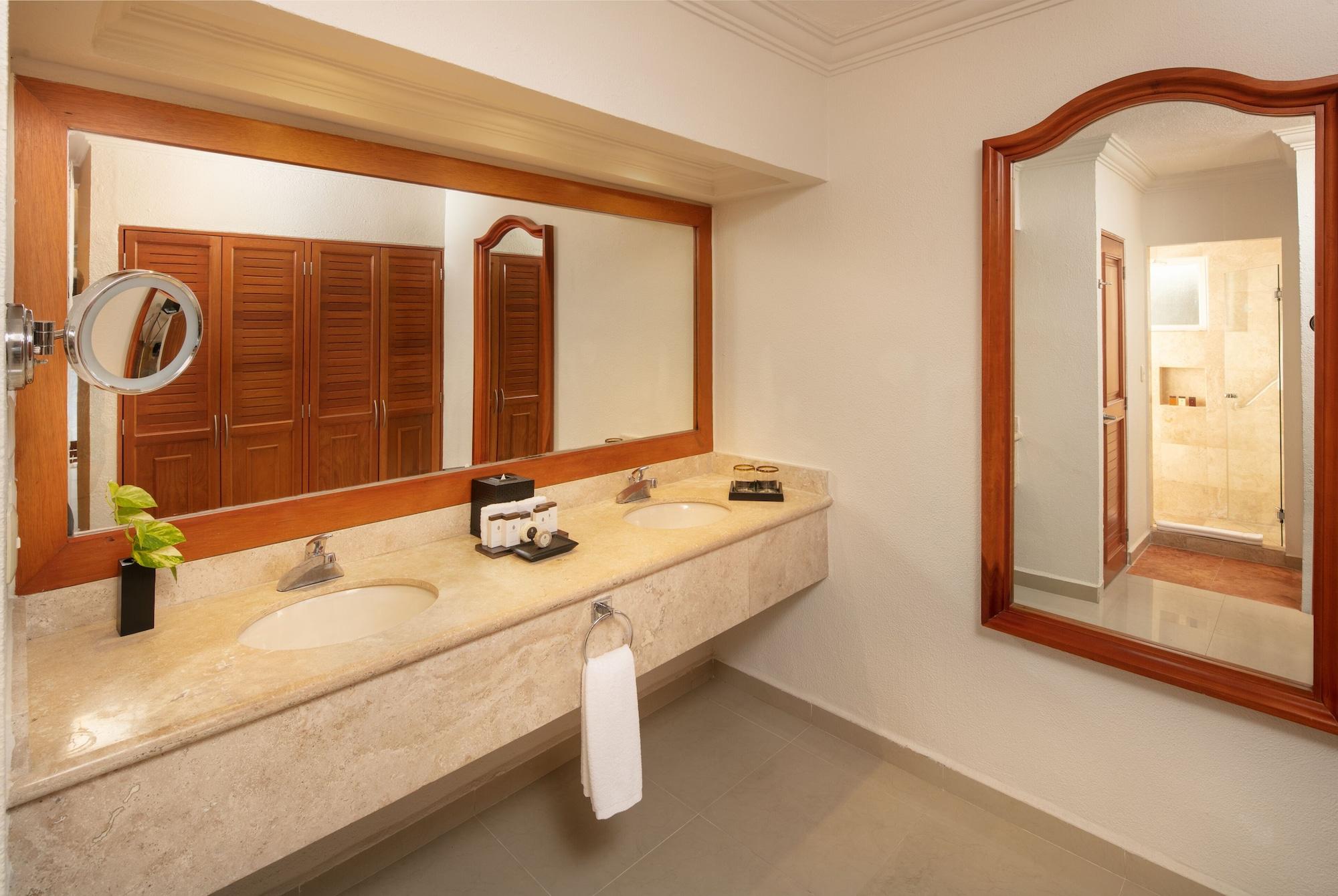 El Dorado Seaside Palms, Catamaran, Cenote & Inclusive (adults Only)