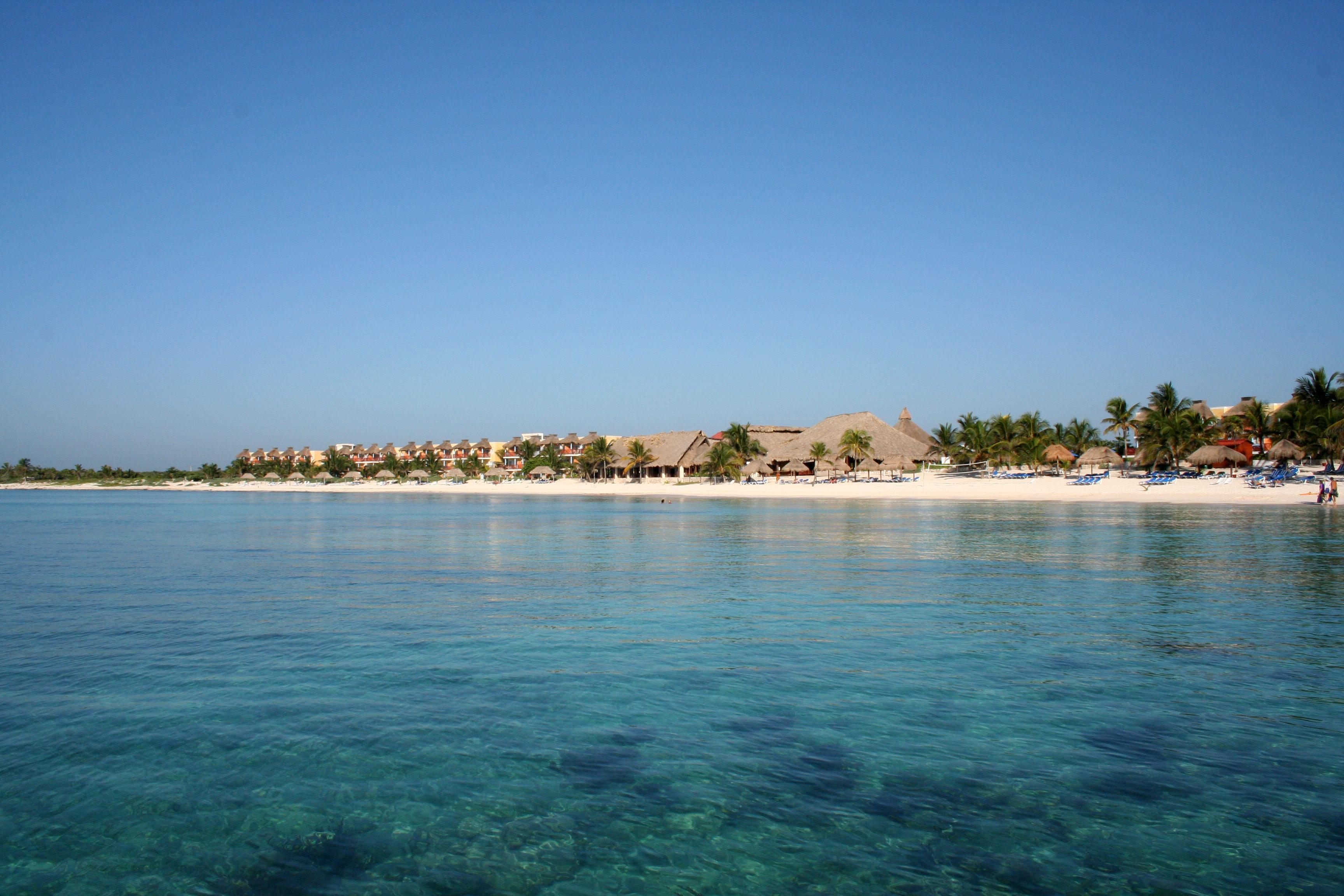 Bay & Wellness Resort Akumal
