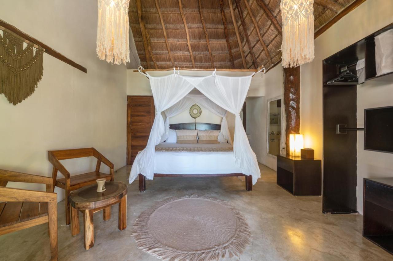 Hip By Ana Y Jose Tulum