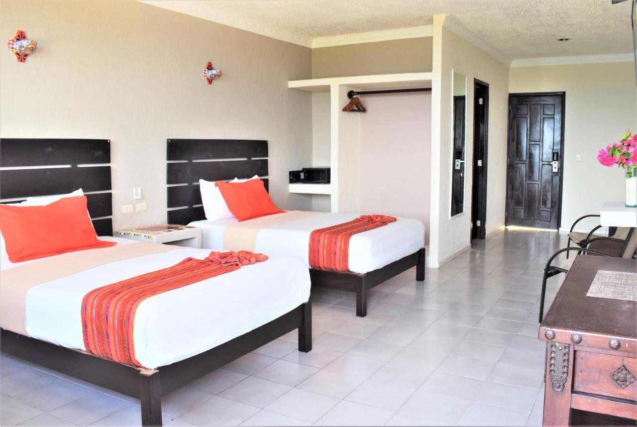 Hotel Hacienda Morelos Beachfront