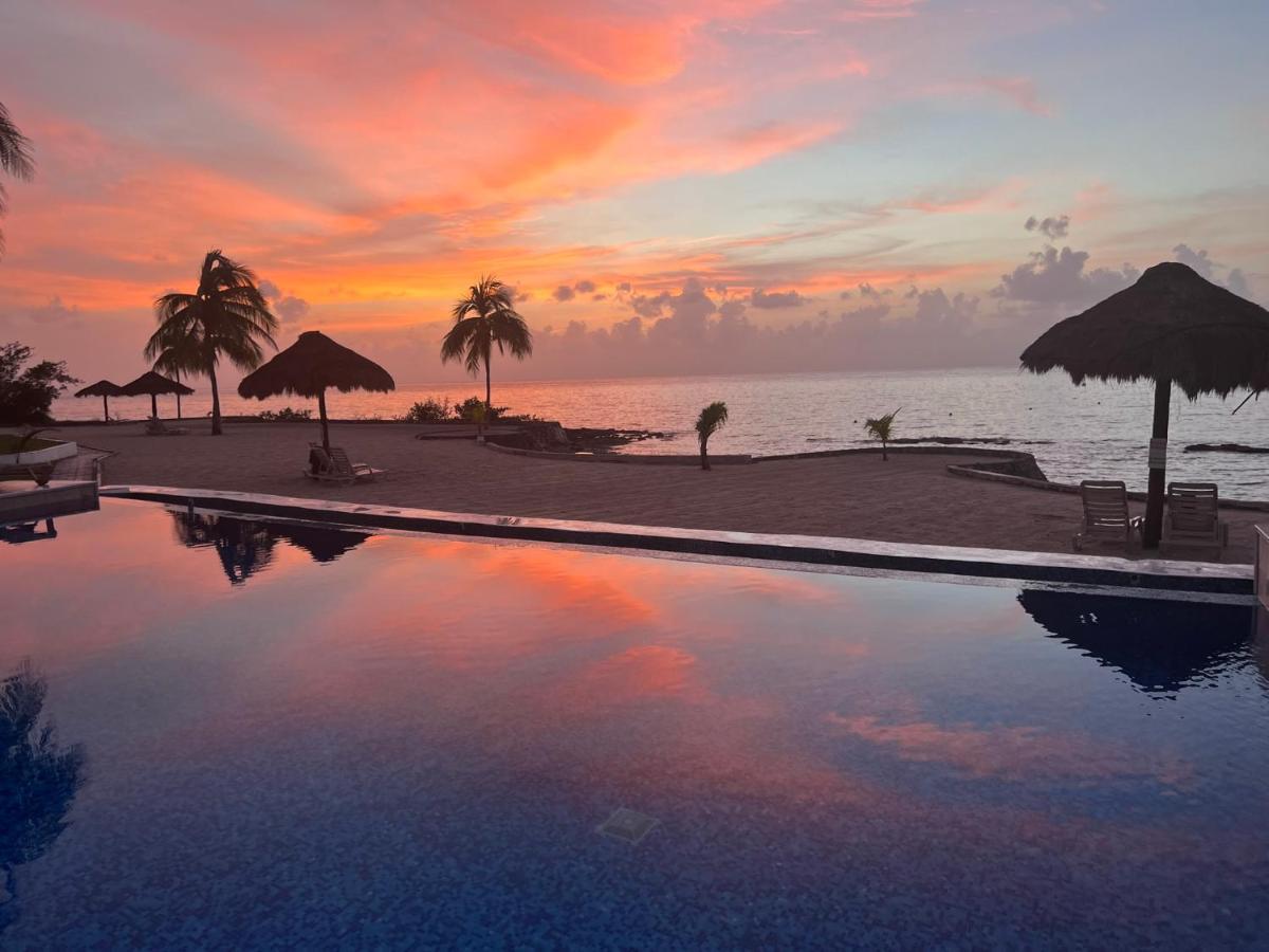 Casa de férias The Queen Of House -luxury Beachfront Villa- Million Dollars View *
