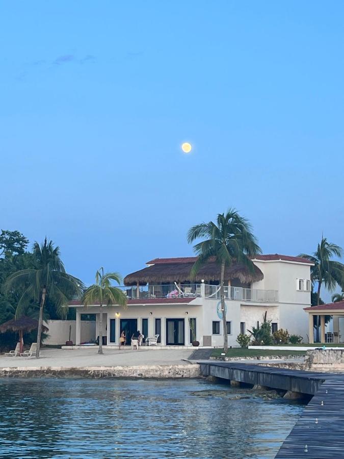 The Queen Of House -luxury Beachfront Villa- Million Dollars View