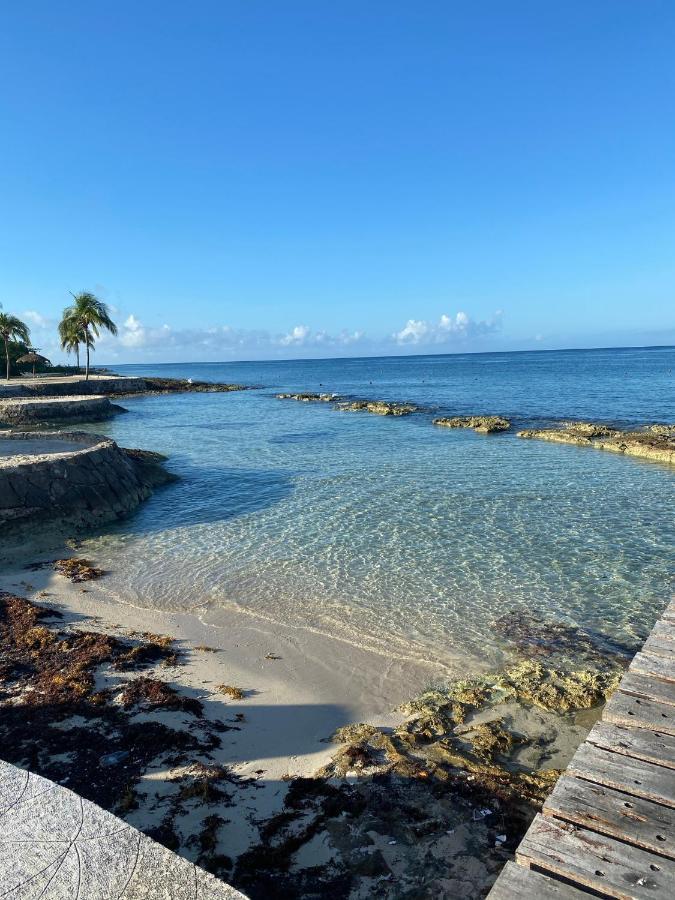 Casa de férias The Queen Of House -luxury Beachfront Villa- Million Dollars View