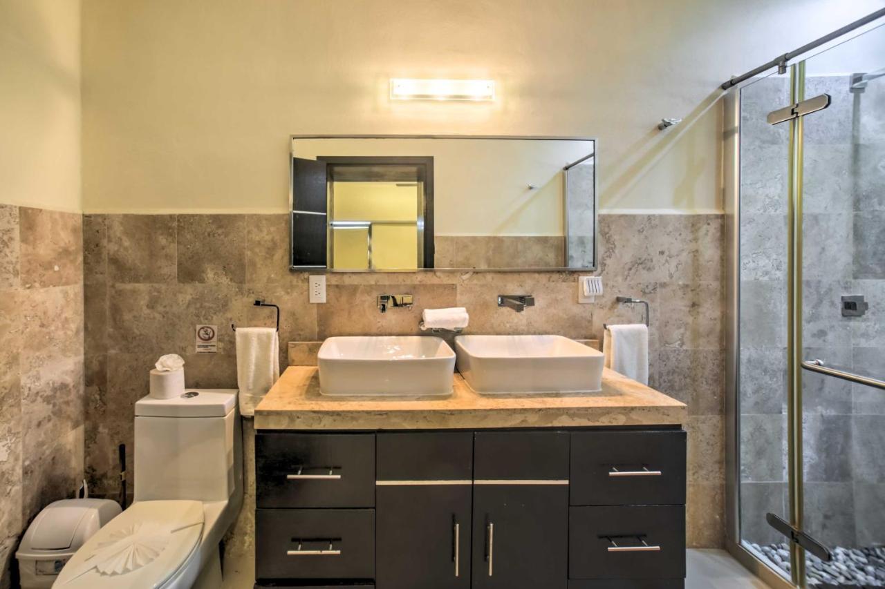 Luxury Penthouse With Rooftop Pool - Walk To Beach! Apartment