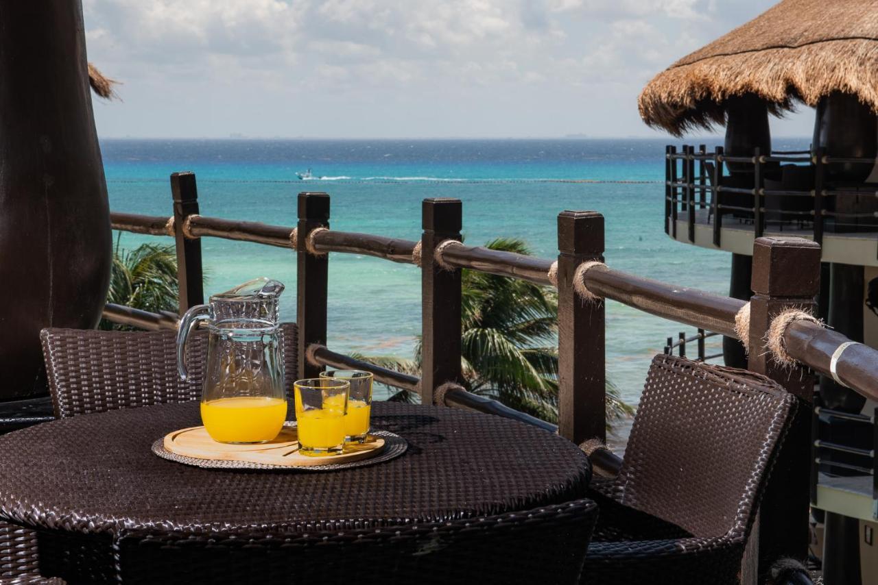El Taj Oceanfront&beachside Hotel Playa del Carmen