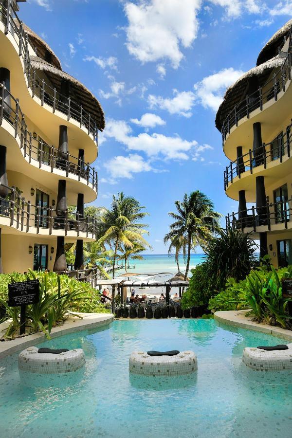El Taj Oceanfront&beachside Hotel Playa del Carmen