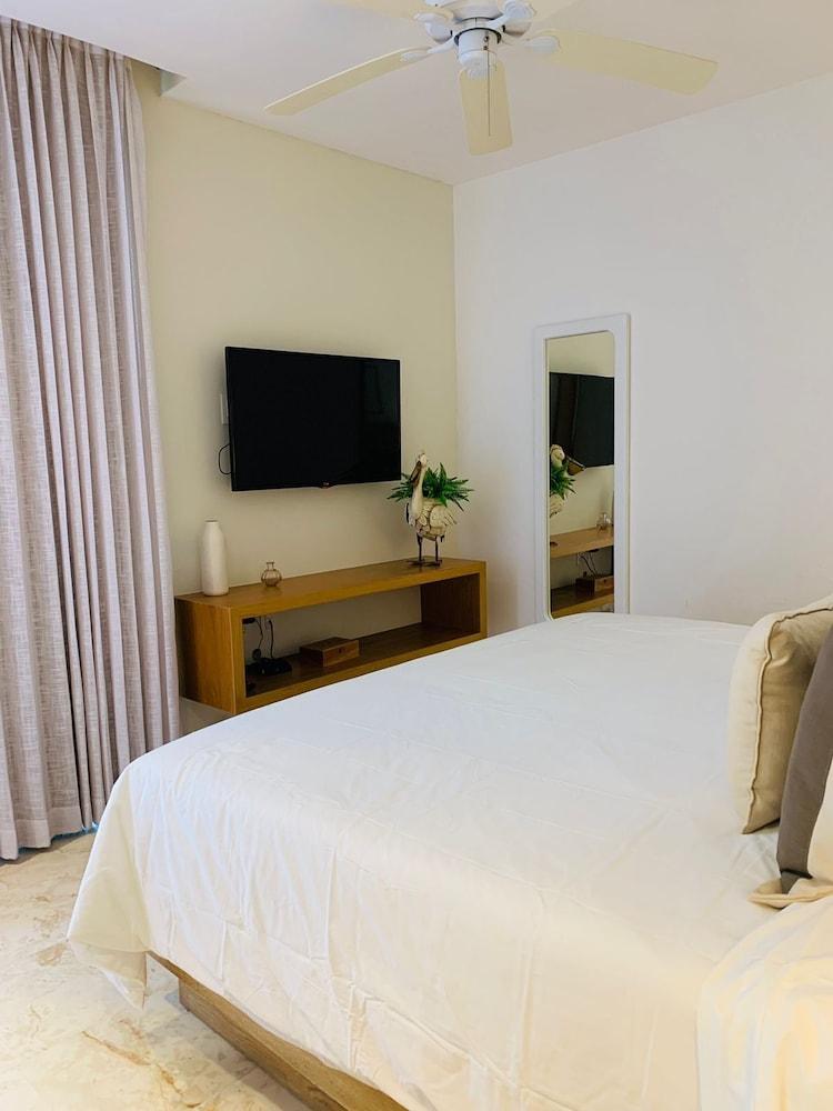 Apartahotel Anah 4*