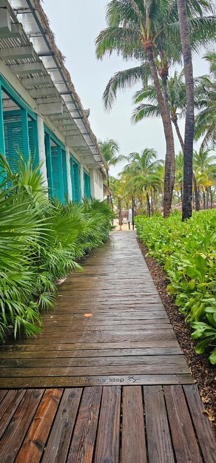 Mayan Palace Resort *