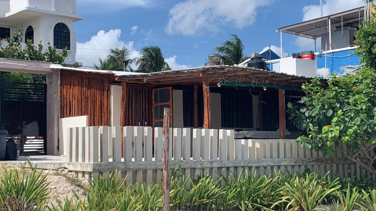 Casa Lucia Beachfront *