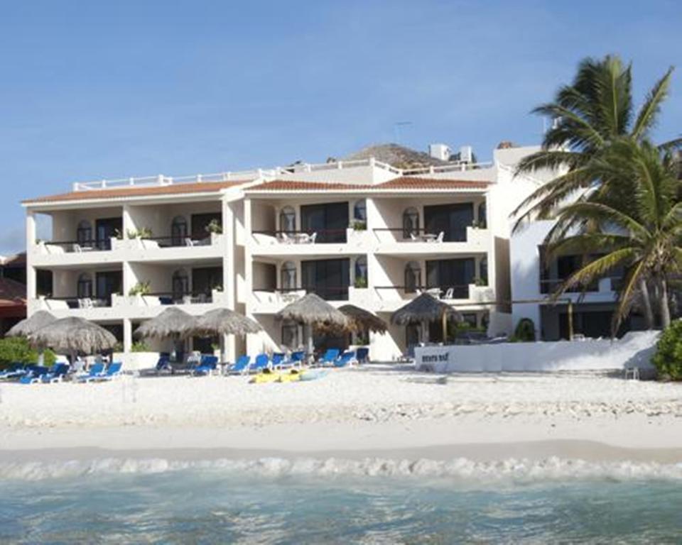 Apartahotel Aquatech Derosa 4*