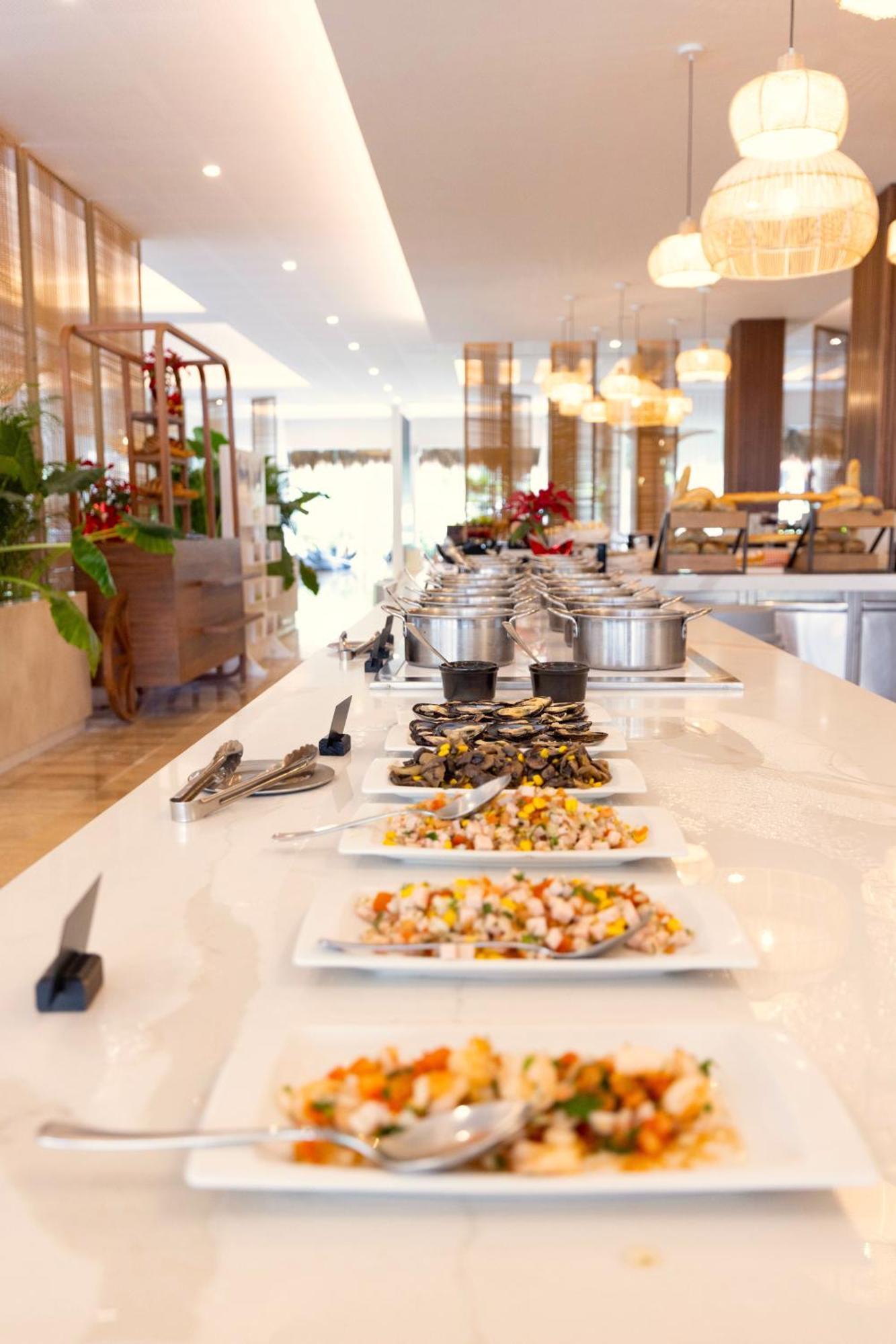 Resort Family Selection At Grand Palladium Kantenah &