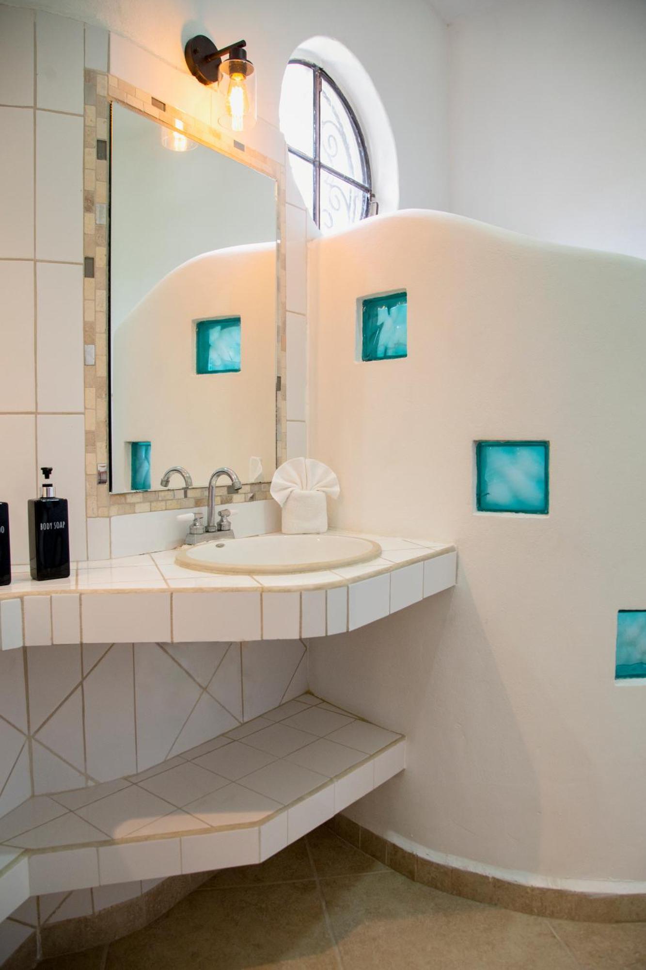 Sonido Del Mar Boutique & Yoga Loft