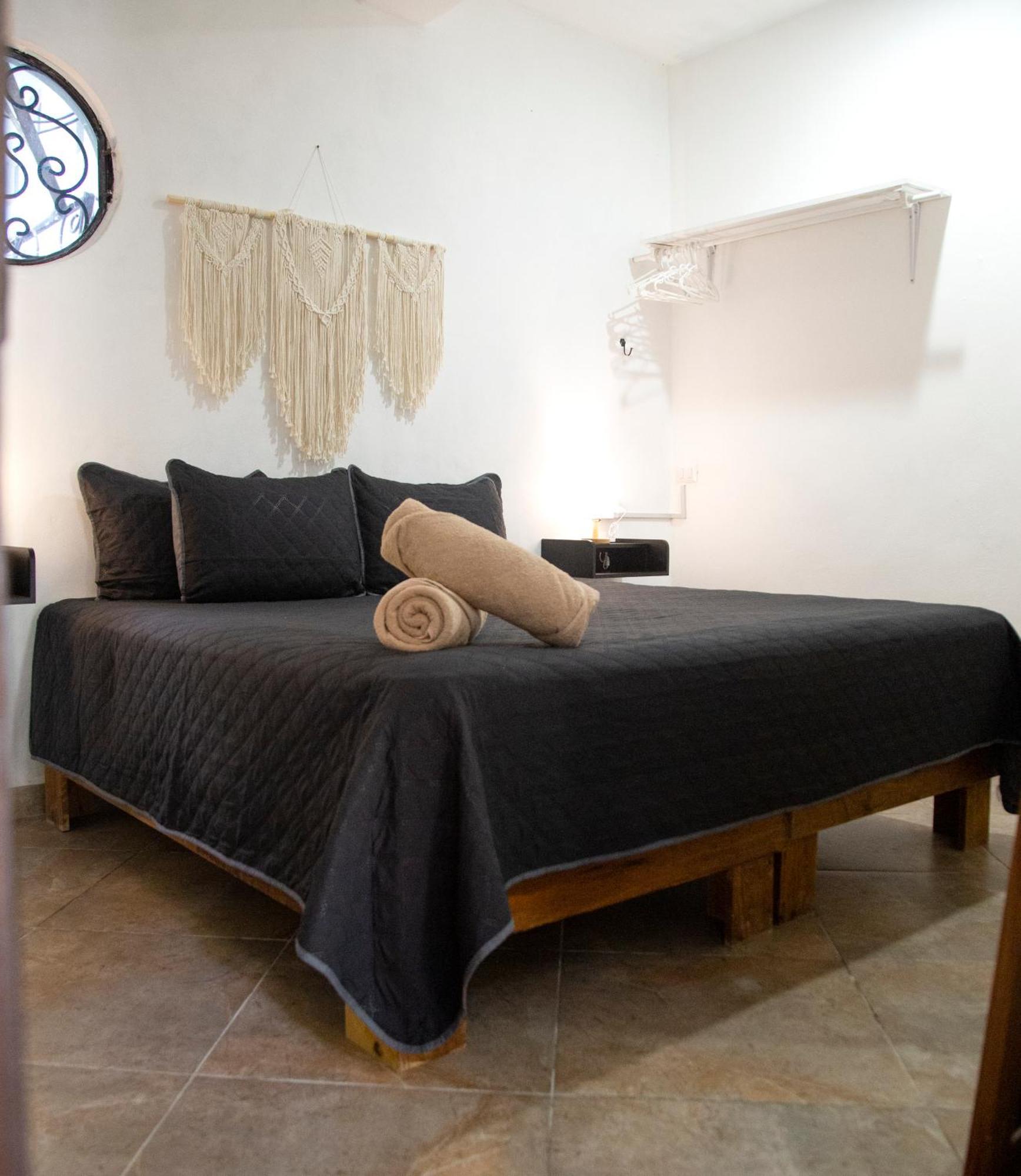 Sonido Del Mar Boutique & Yoga Loft *
