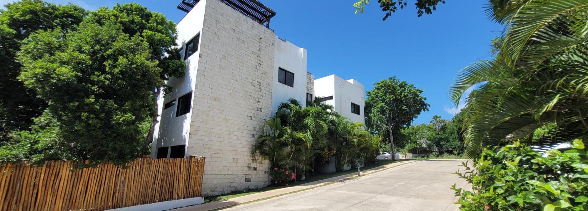 Eva Luxury Akumal
