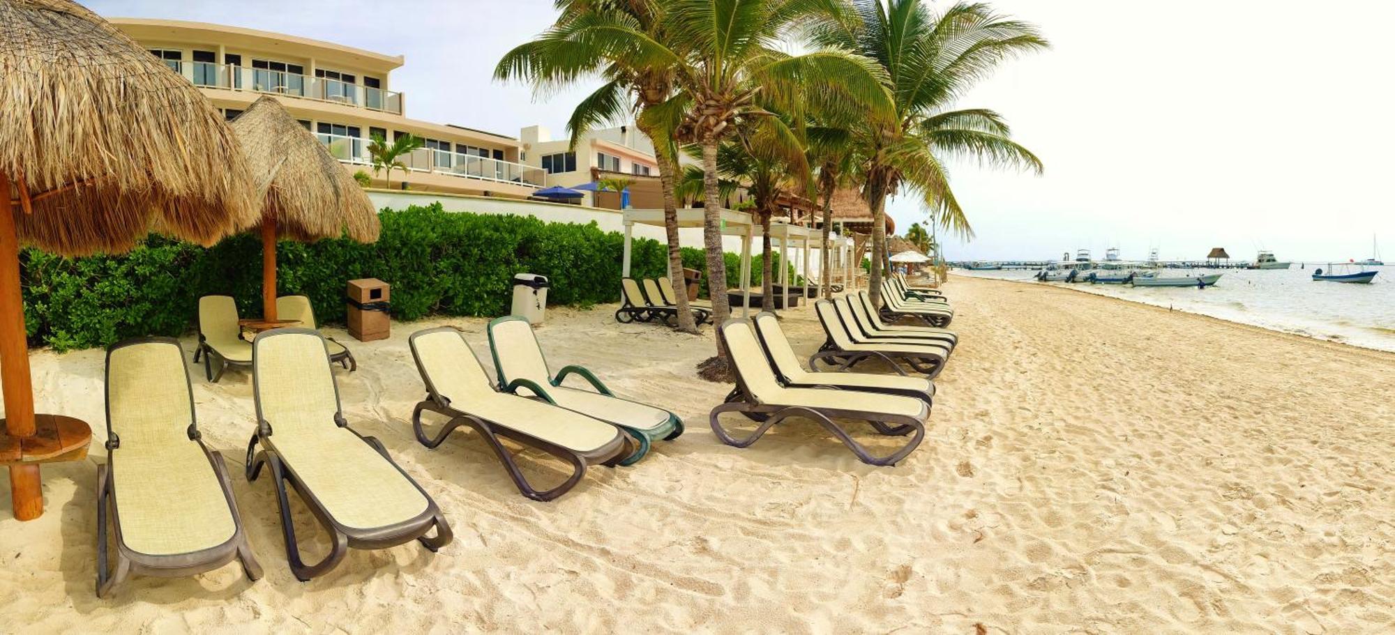 Hotel Hacienda Morelos Beachfront 3*
