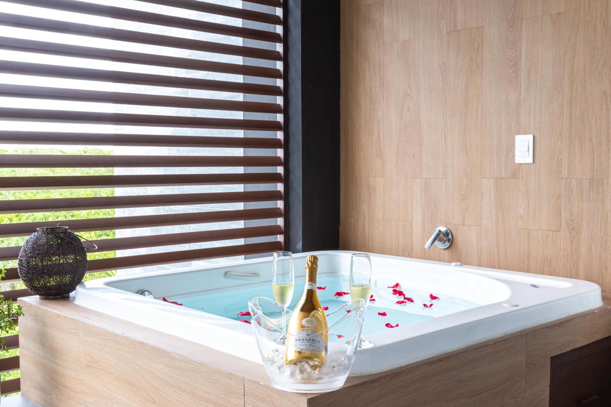 Aparthotel Fabulous & Exclusive With Sea View Pool Bbq Garden 4*