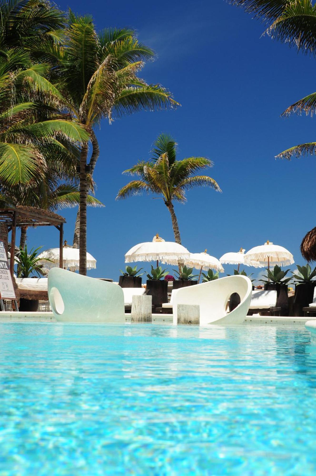 Hotel El Taj Oceanfront&beachside