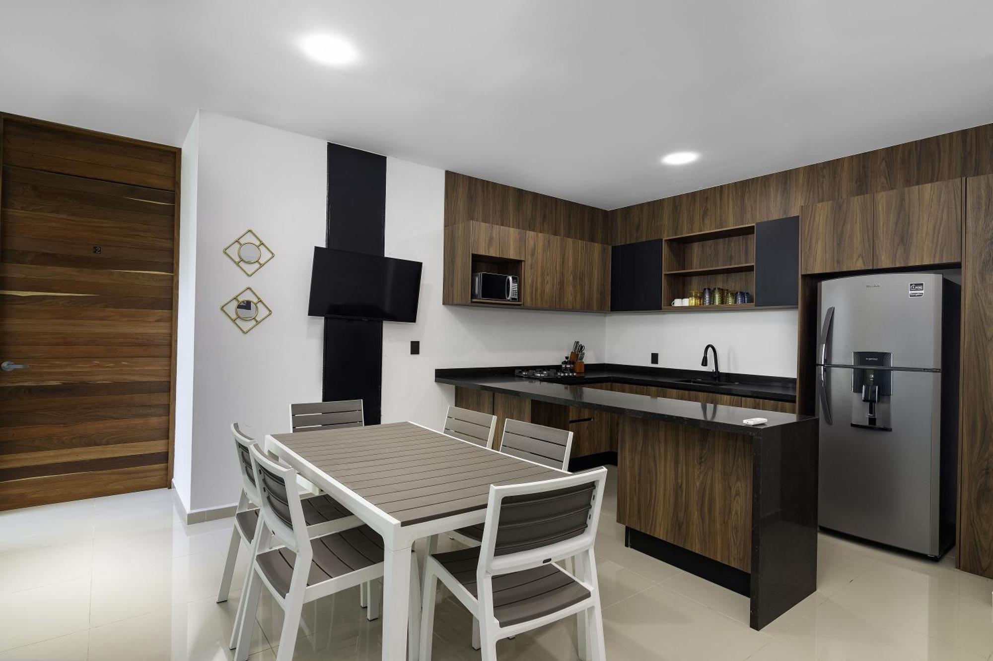 Apartment Angelina 28 Beachfront And Family - Modern And Relaxing Long - 20 Min From Cancun Airport
