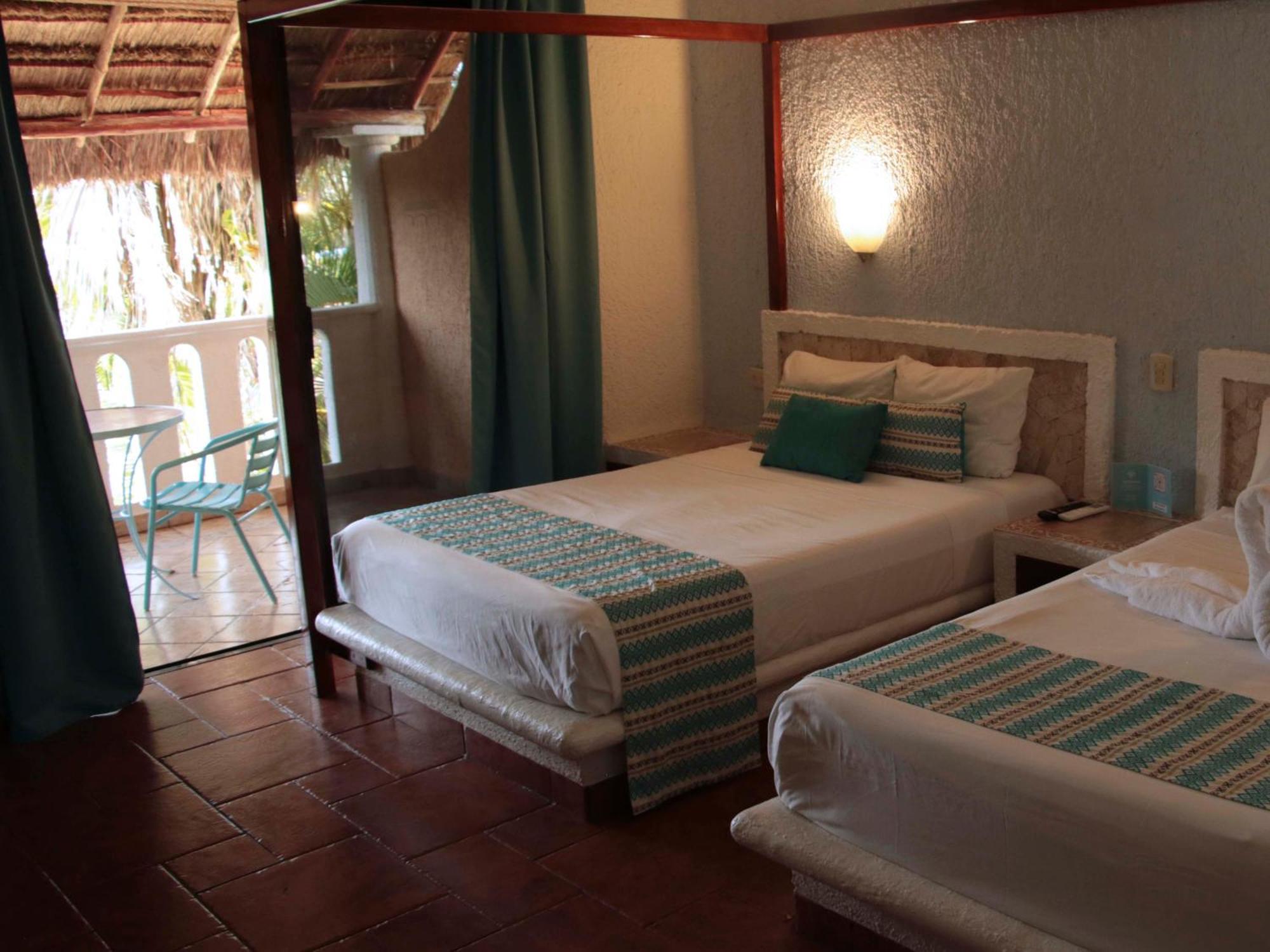 Hotel Chez Waffle Hotel 4*