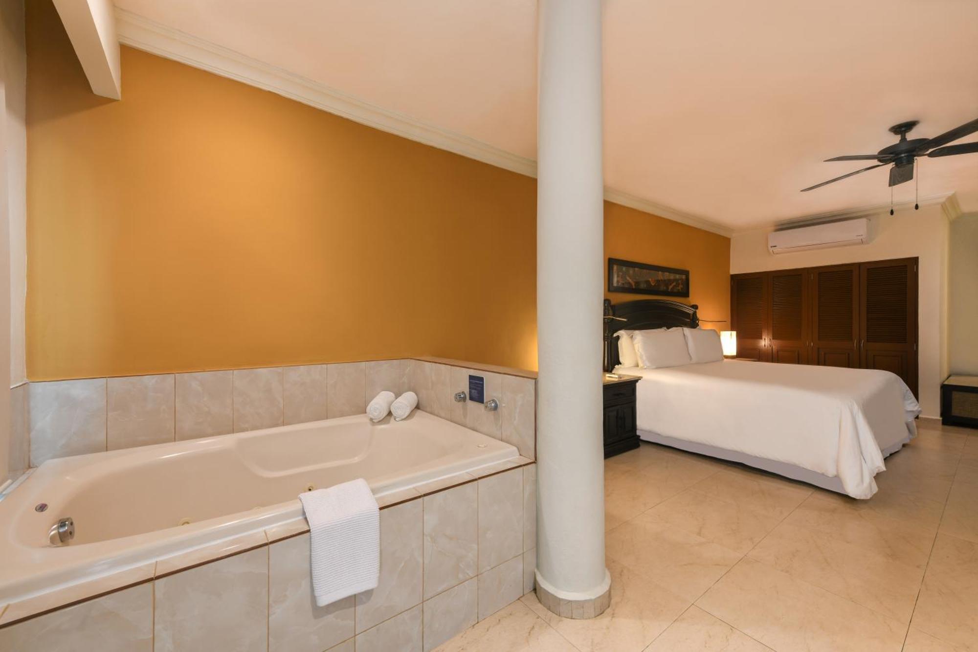El Dorado Seaside Palms, Catamaran, Cenote & Inclusive (adults Only) 5*