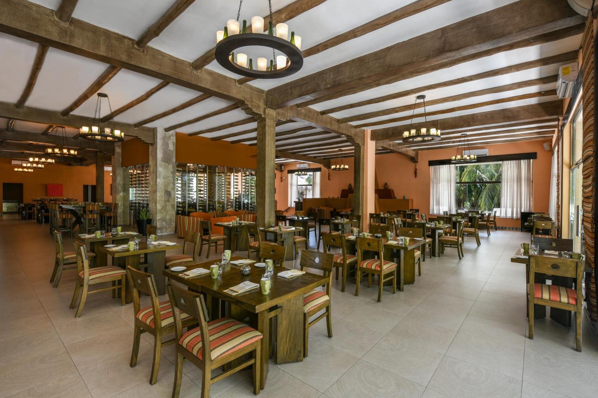 El Dorado Casitas Royale Catamaran, Cenote & Inclusive (adults Only) 5*
