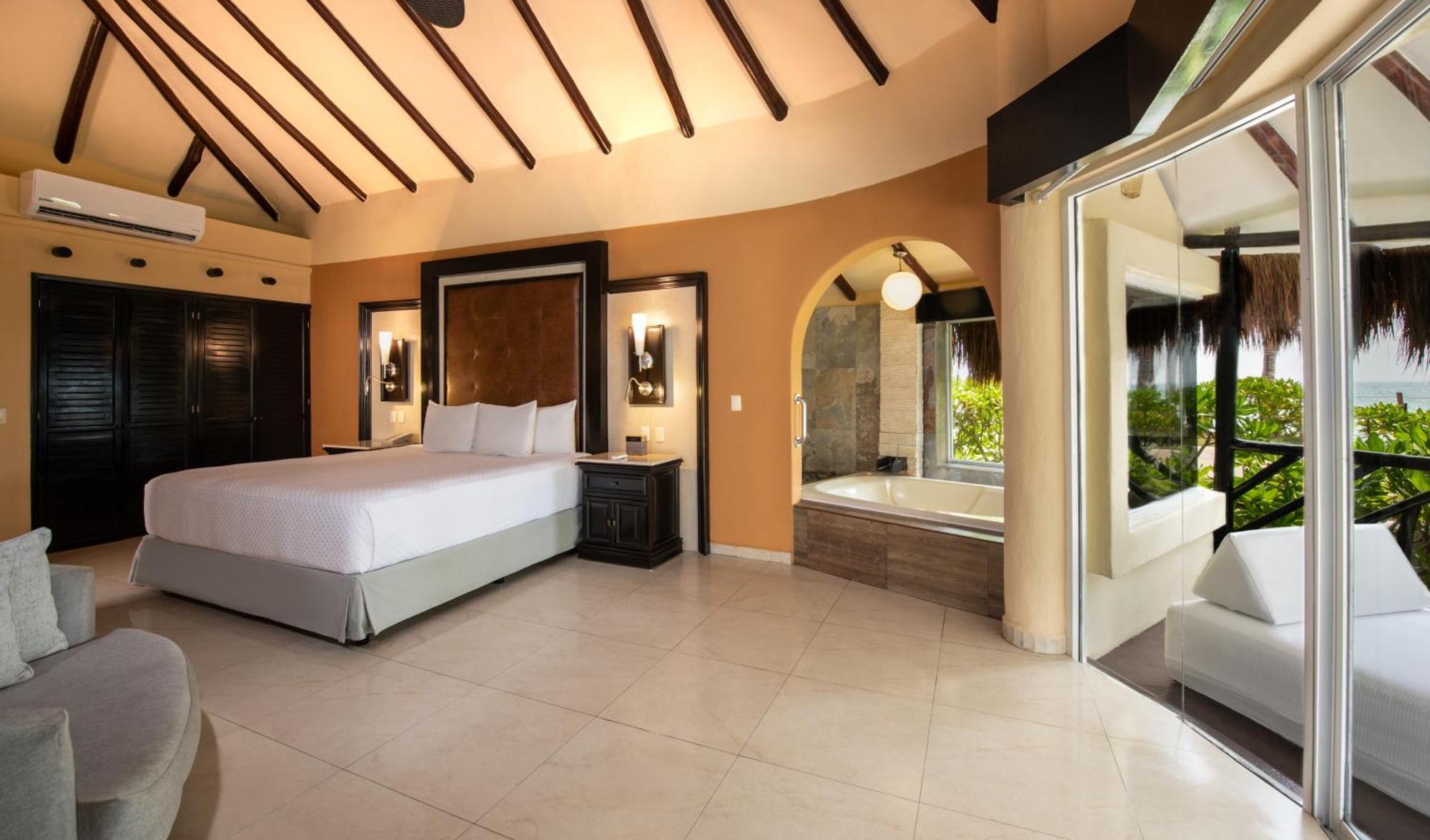 El Dorado Casitas Royale Catamaran, Cenote & Inclusive (adults Only) Resort Puerto Morelos