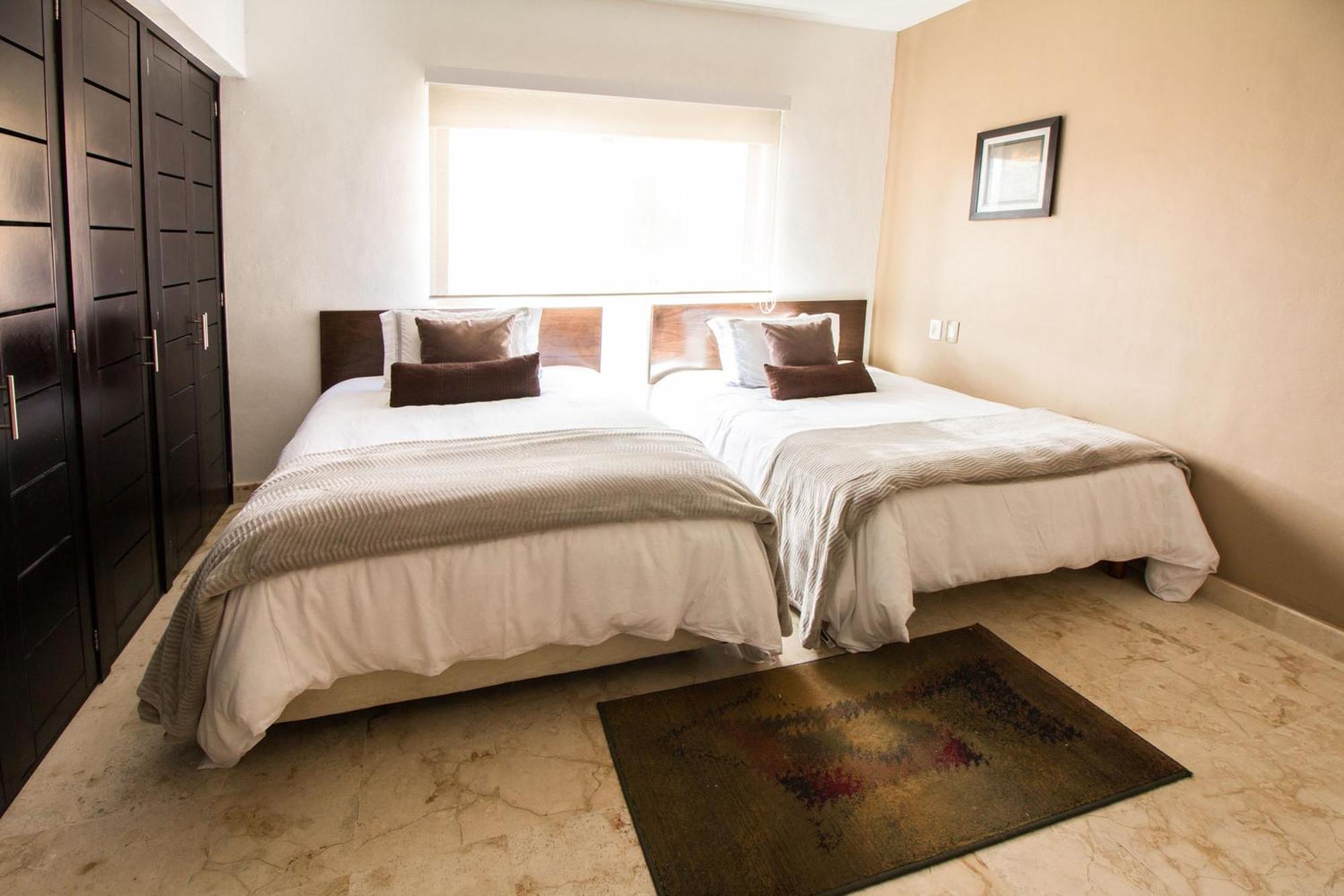 201 Corto Maltes 3 Bedroom Ocean View Apartment Playa del Carmen