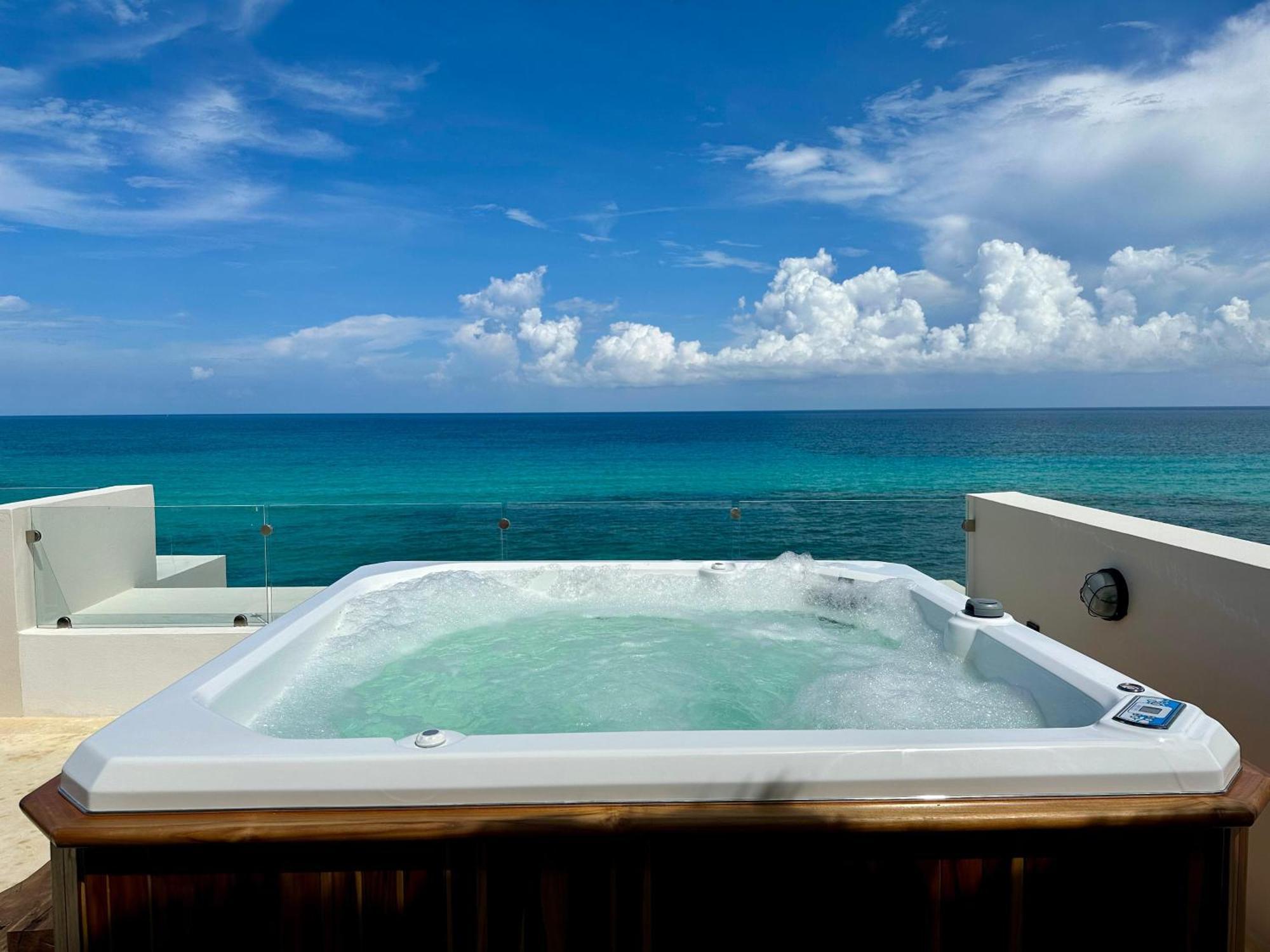 Angelina 28 Beachfront And Family - Modern And Relaxing Long - 20 Min From Cancun Airport *