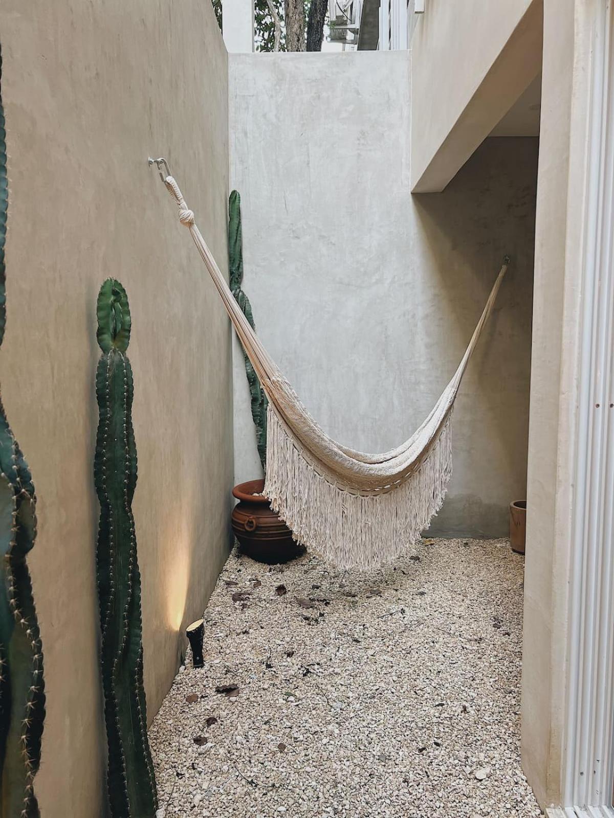 Jungle Chic 5*