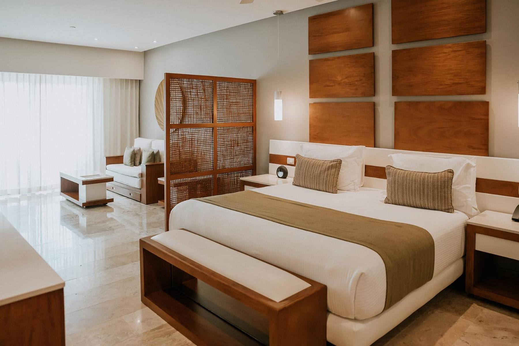 The Reef 28 & (adults Only) Hotel