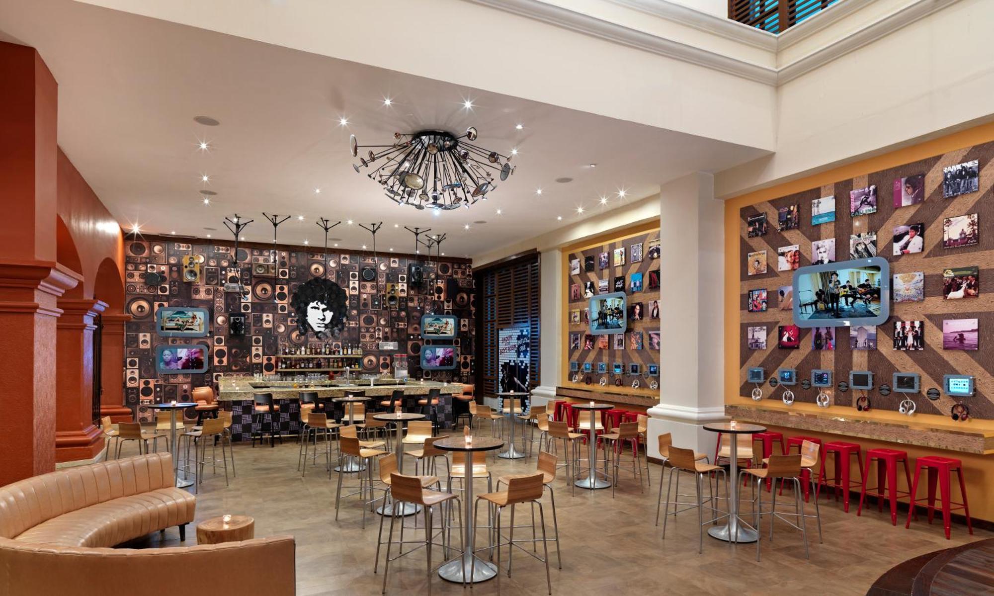 Hard Rock (adults Only)