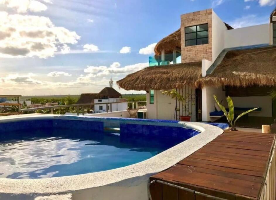 Bonita Con Pequena Piscina A Aire Libre * Puerto Morelos
