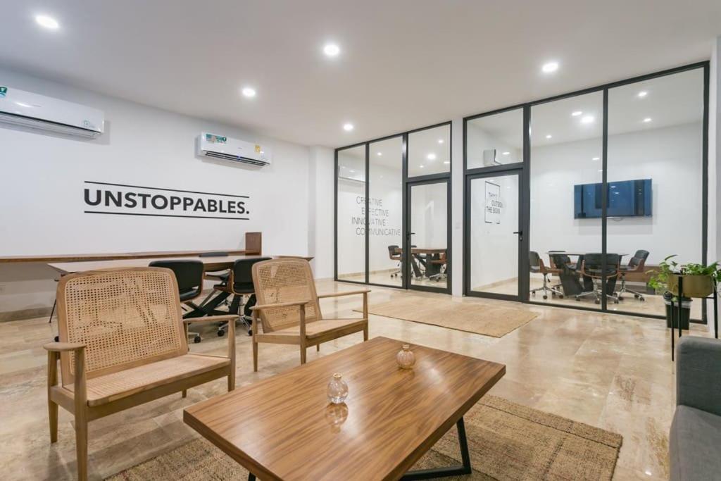 Apartamento Stylish Condo, Location & Impressive Pools