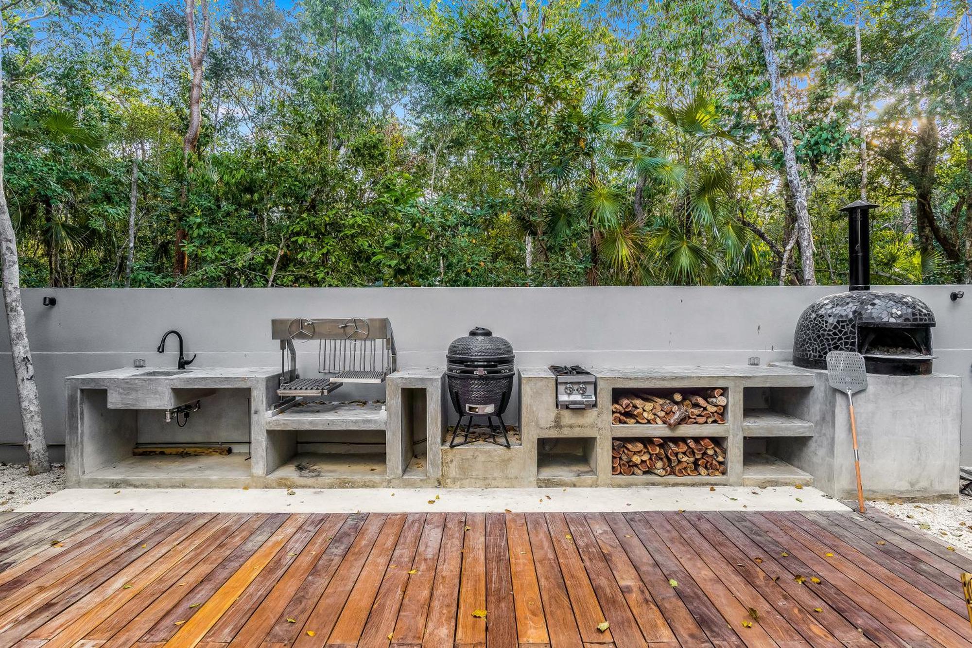 Luxury 4br Eco 10ppl Outdoor Pizza Oven - Private Pool & Jacuzzi Villa *