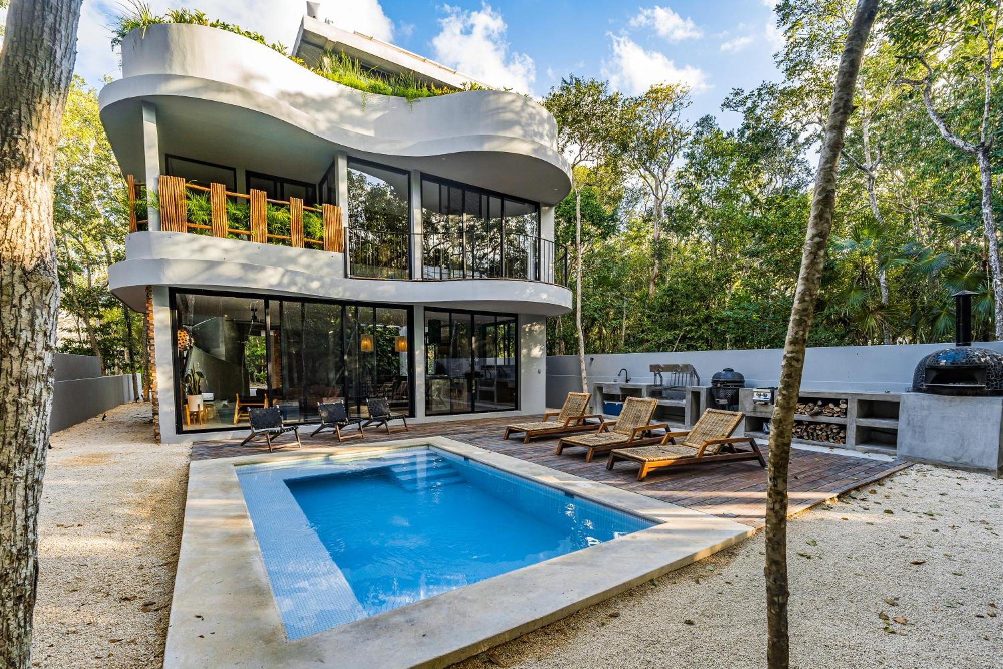 Luxury 4br Eco 10ppl Outdoor Pizza Oven - Private Pool & Jacuzzi Villa