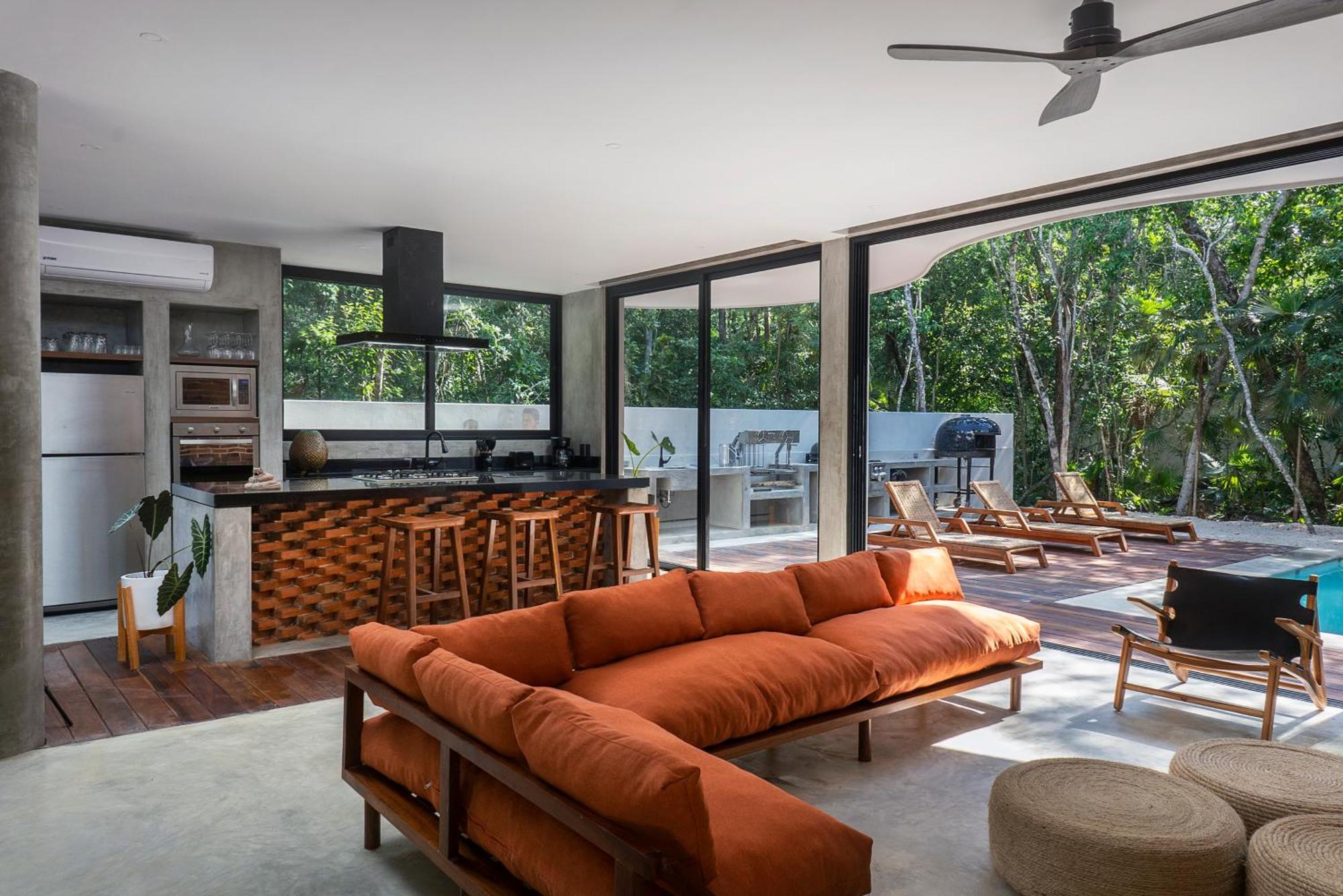 Luxury 4br Eco 10ppl Outdoor Pizza Oven - Private Pool & Jacuzzi