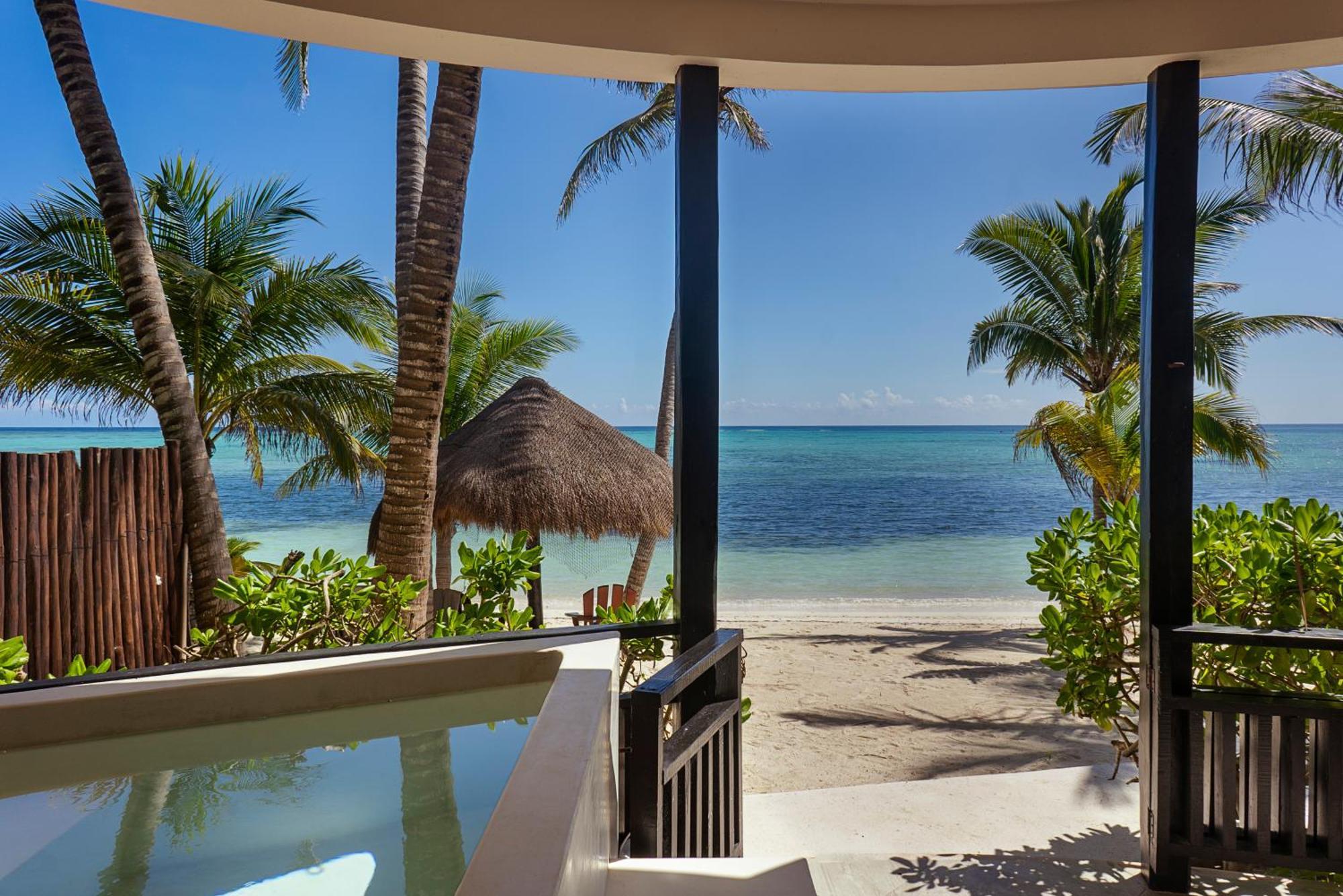 Mantaray Hotel