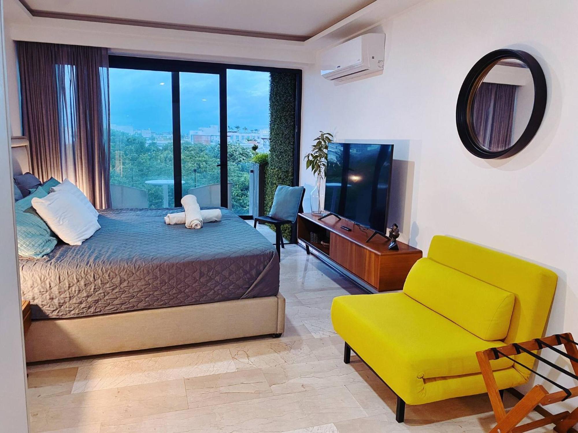 Ocean View En 4th Piso, Enseguida De 5ta Ave